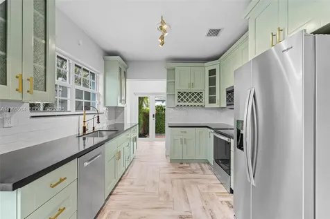 1209 La Mancha Avenue Coral Gables FL 33134