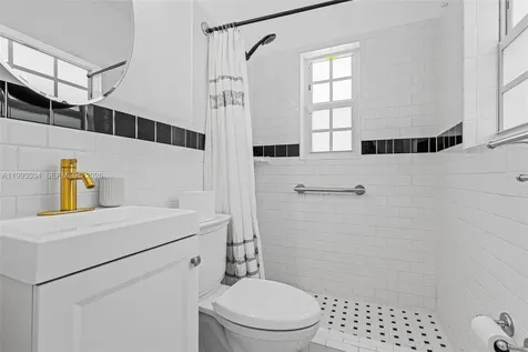 1209 La Mancha Avenue Coral Gables FL 33134