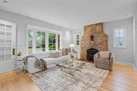 1209 La Mancha Avenue Coral Gables FL 33134