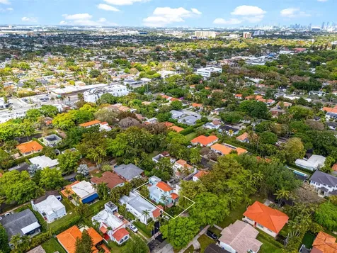 1209 La Mancha Avenue Coral Gables FL 33134