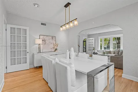 1209 La Mancha Avenue Coral Gables FL 33134
