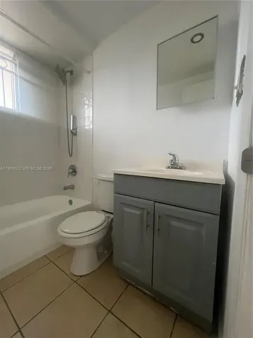 3680 Oak Avenue Miami FL 33133