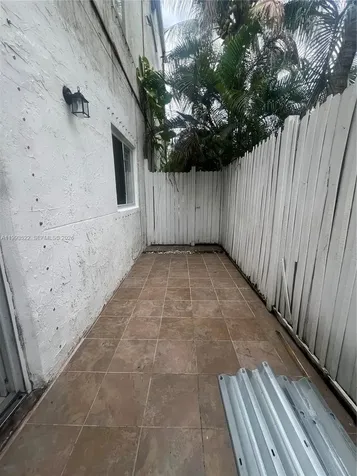 3680 Oak Avenue Miami FL 33133