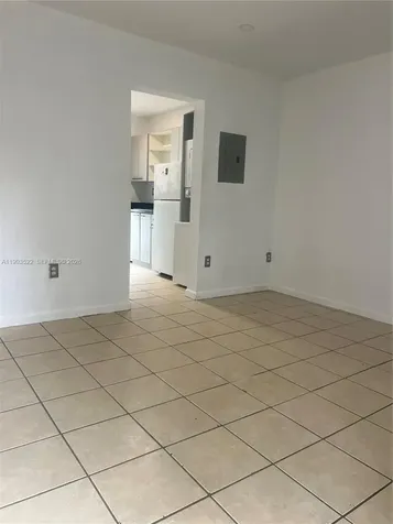 3680 Oak Avenue Miami FL 33133