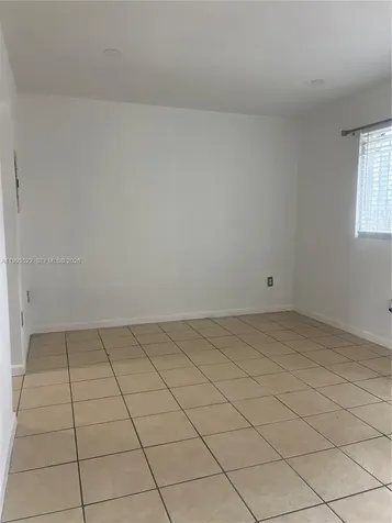 3680 Oak Avenue Miami FL 33133