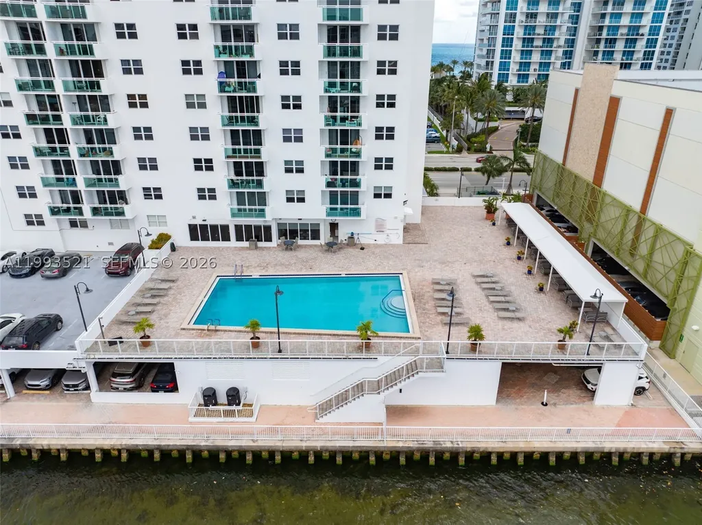 3000 S Ocean Drive Hollywood FL 33019