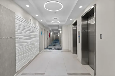 3000 S Ocean Drive Hollywood FL 33019
