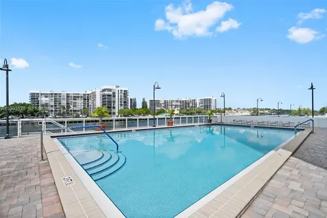 3000 S Ocean Drive Hollywood FL 33019