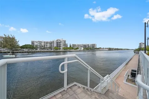 3000 S Ocean Drive Hollywood FL 33019