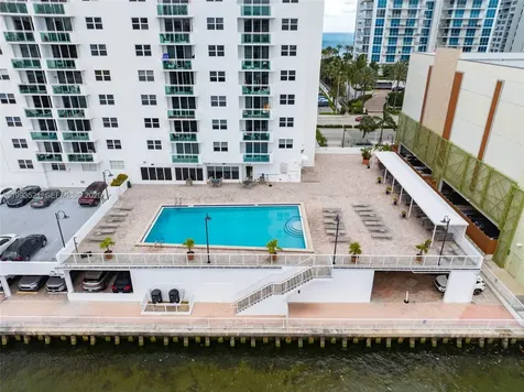 3000 S Ocean Drive Hollywood FL 33019