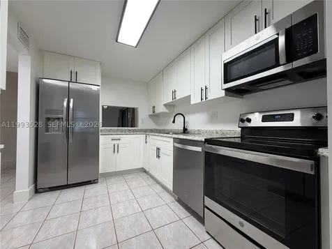 400 Commodore Drive Plantation FL 33325
