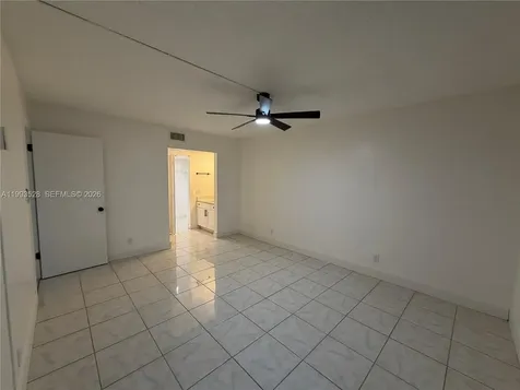 400 Commodore Drive Plantation FL 33325