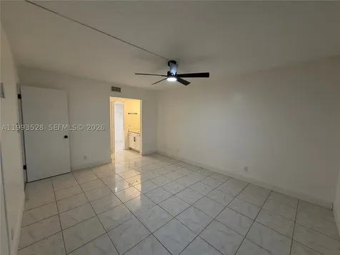 400 Commodore Drive Plantation FL 33325