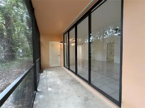 400 Commodore Drive Plantation FL 33325