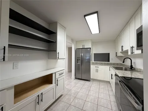400 Commodore Drive Plantation FL 33325