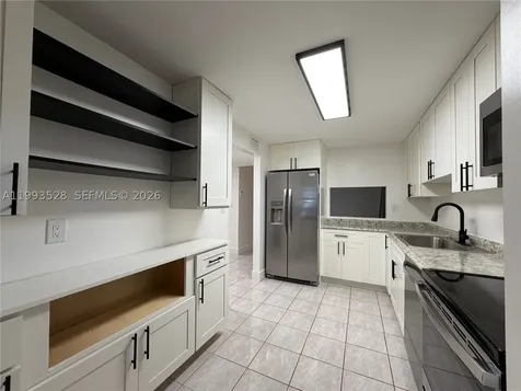 400 Commodore Drive Plantation FL 33325