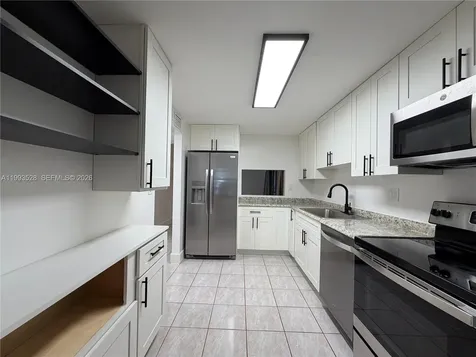 400 Commodore Drive Plantation FL 33325