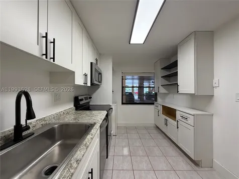 400 Commodore Drive Plantation FL 33325