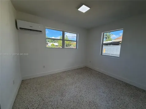 2784 SW 31st Place Miami FL 33133