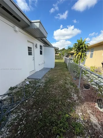 2784 SW 31st Place Miami FL 33133