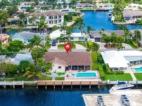 2752 NE 3rd Street Pompano Beach FL 33062