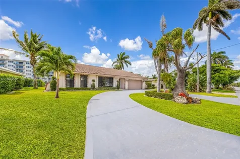 2752 NE 3rd Street Pompano Beach FL 33062