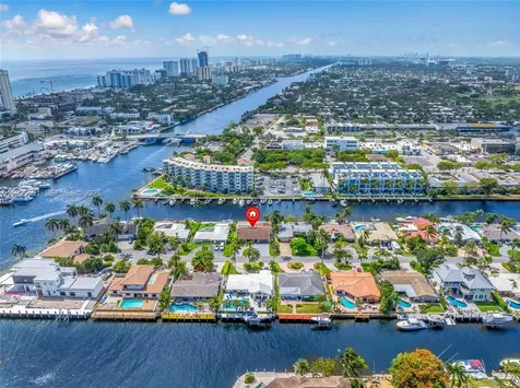 2752 NE 3rd Street Pompano Beach FL 33062