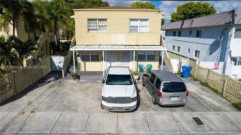 516 SW 7th Court Miami FL 33130