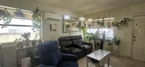 516 SW 7th Court Miami FL 33130