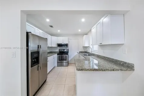 1283 W 42nd Street Hialeah FL 33012