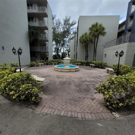 10090 NW 80th Court Hialeah Gardens FL 33016