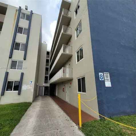 10090 NW 80th Court Hialeah Gardens FL 33016