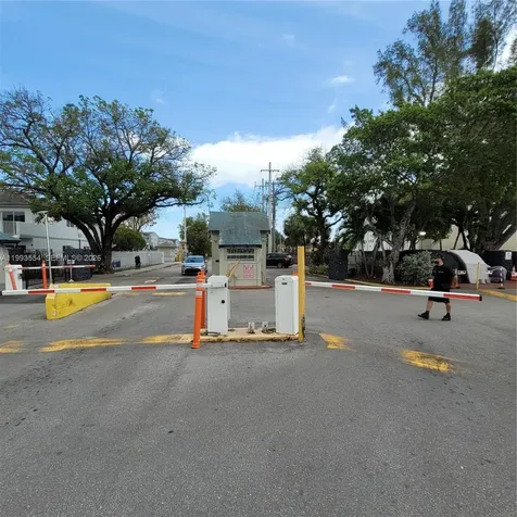 10090 NW 80th Court Hialeah Gardens FL 33016