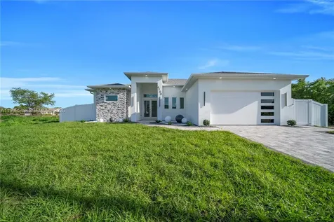 4100 15th Street SW Lehigh Acres FL 33976