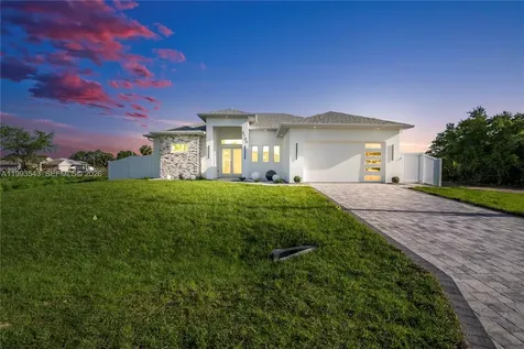 4100 15th Street SW Lehigh Acres FL 33976
