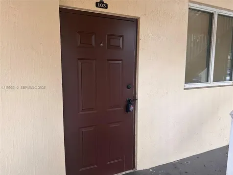 2460 SE 16th Terrace Homestead FL 33035