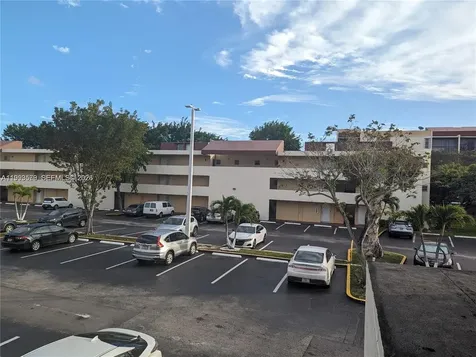 8810 Fontainebleau Boulevard Miami FL 33172