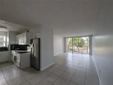 8810 Fontainebleau Boulevard Miami FL 33172