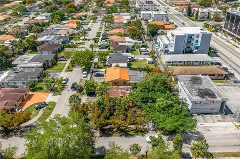 4301 SW 1st Street Miami FL 33134