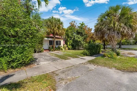 4301 SW 1st Street Miami FL 33134