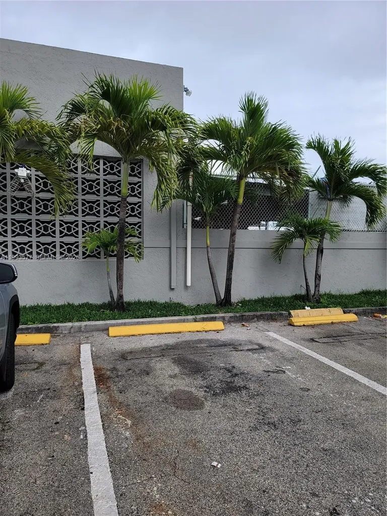 834 NW 10th Terrace Fort Lauderdale FL 33311