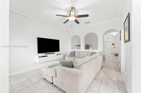 2338 SE 16th Terrace Homestead FL 33035