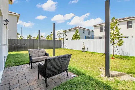 1521 SE 7th Court Homestead FL 33033