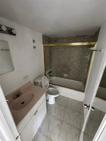 5505 NW 7th Street Miami FL 33126