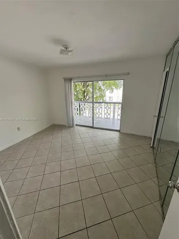 11 SW 52nd Avenue Miami FL 33134