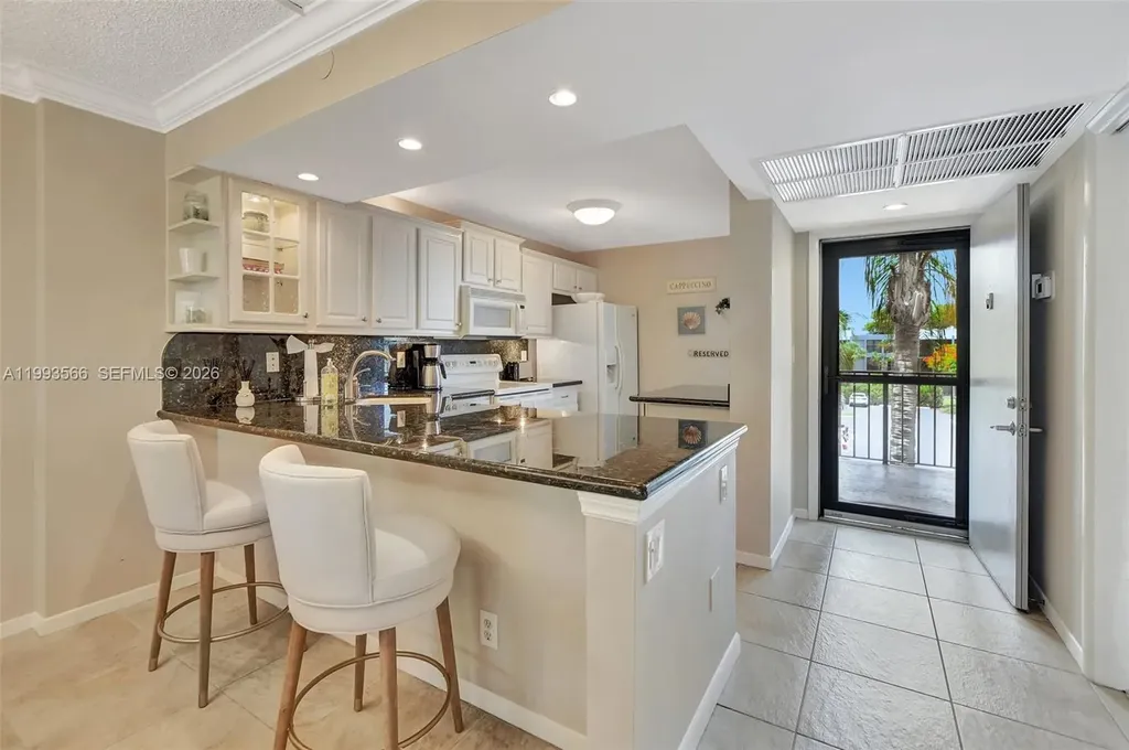 14 Royal Palm Way Boca Raton FL 33432