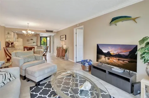 14 Royal Palm Way Boca Raton FL 33432