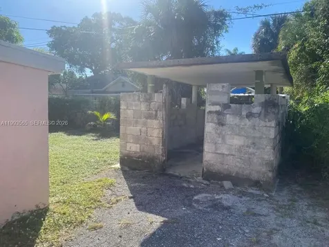 712 57th Street West Palm Beach FL 33407