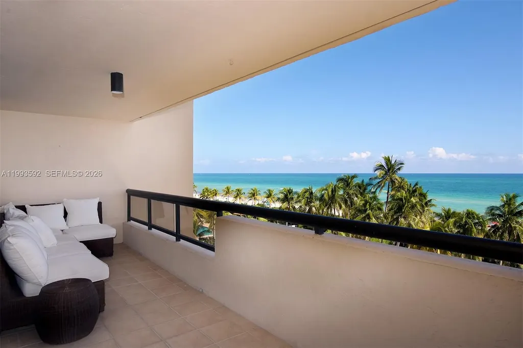 2555 Collins Avenue Miami Beach FL 33140