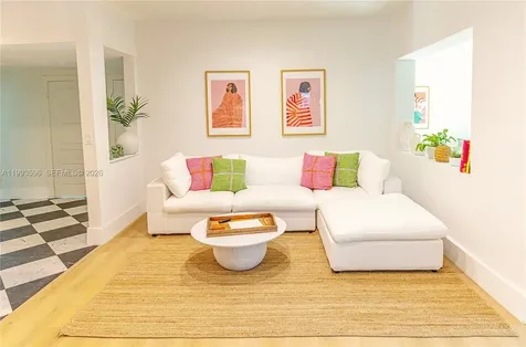 745 NW 47th Terrace Miami FL 33127